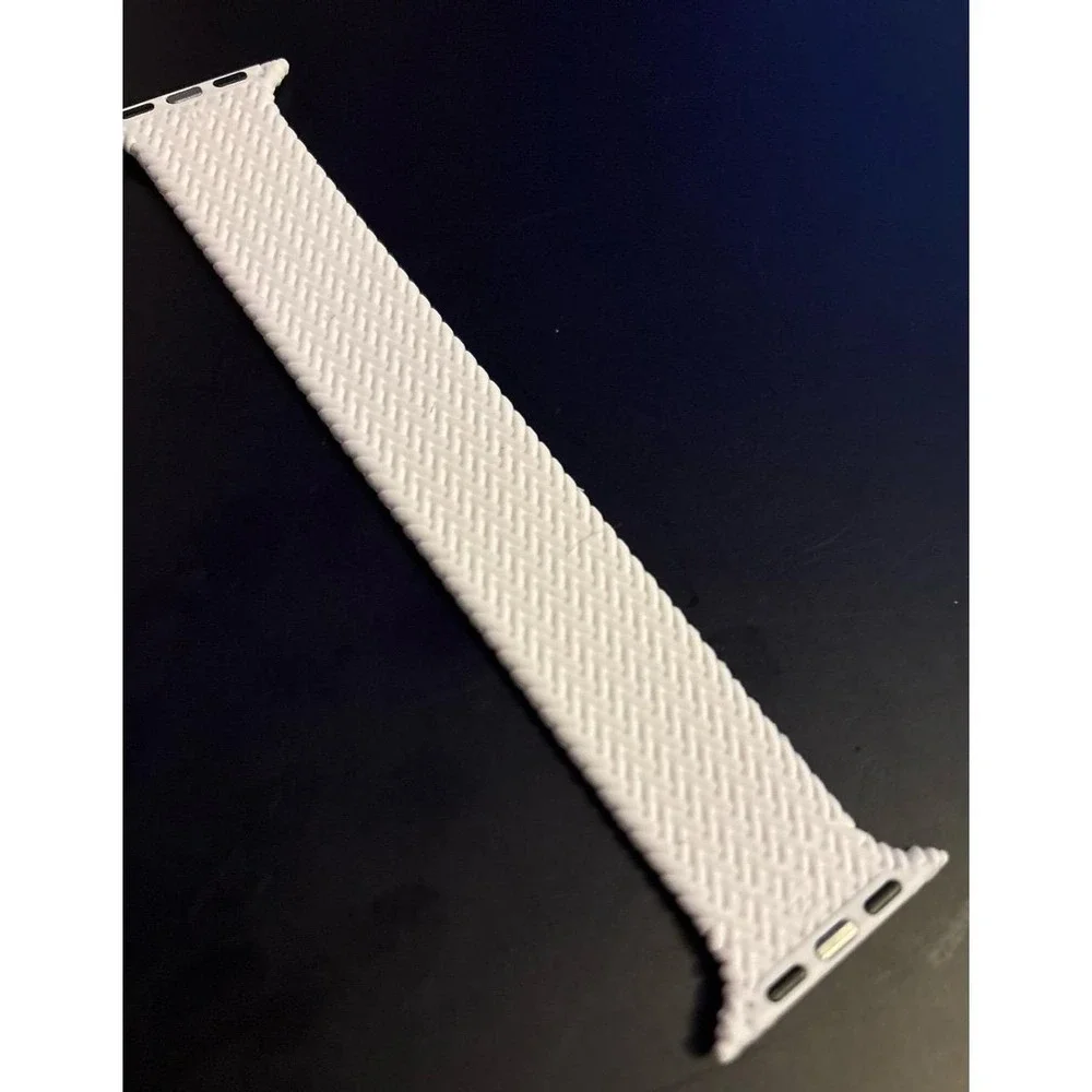NEW White Woven Solo Loop Silicone Stretch Band for Apple Watch 42/44/45mm 5.5